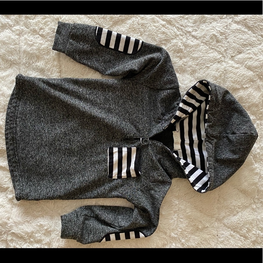 Boutique (Amazon) Grey Pullover  (2T)